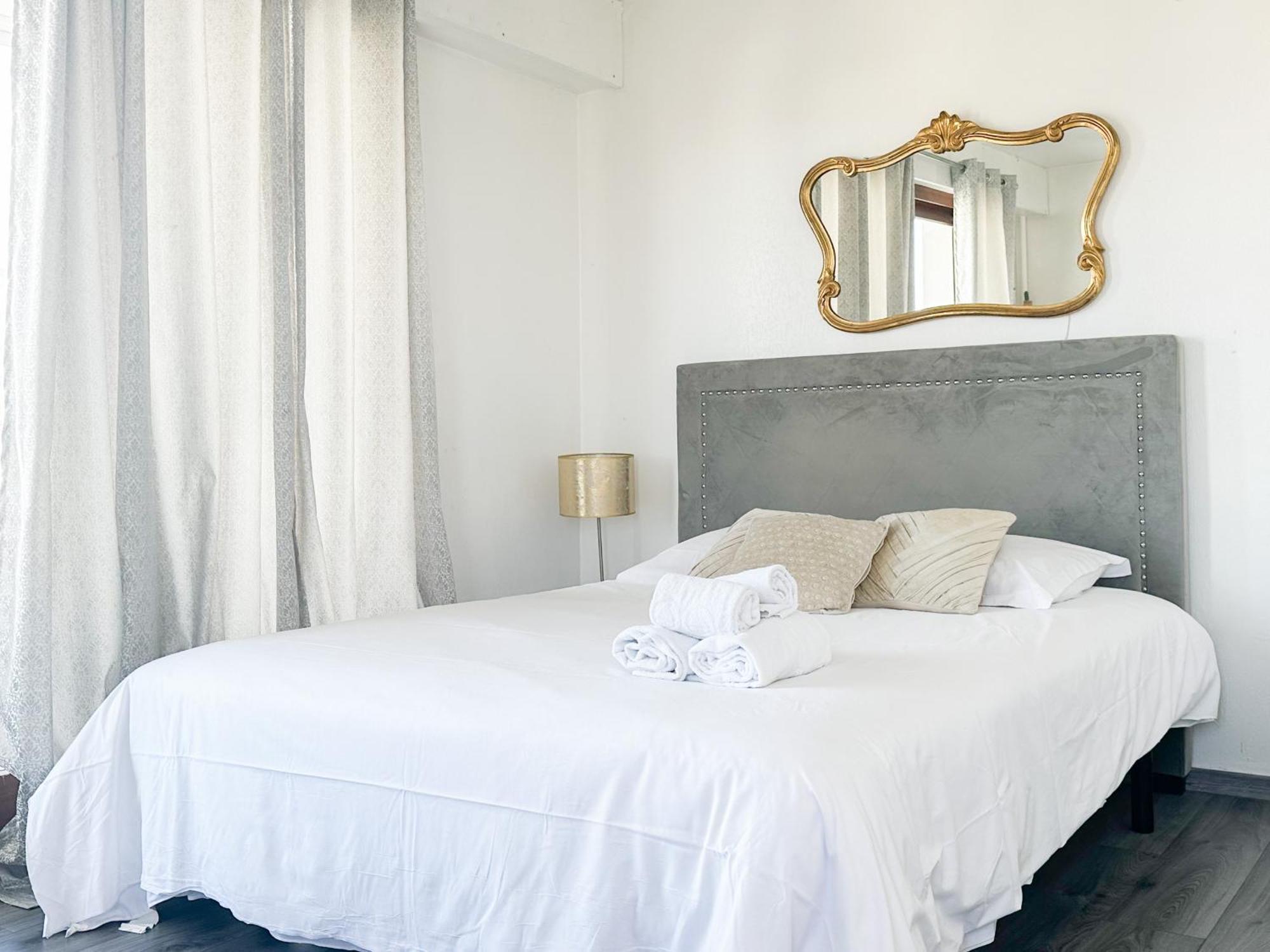 Apartamento Mont Royal Balcon Et Piscine Annecy Exterior foto