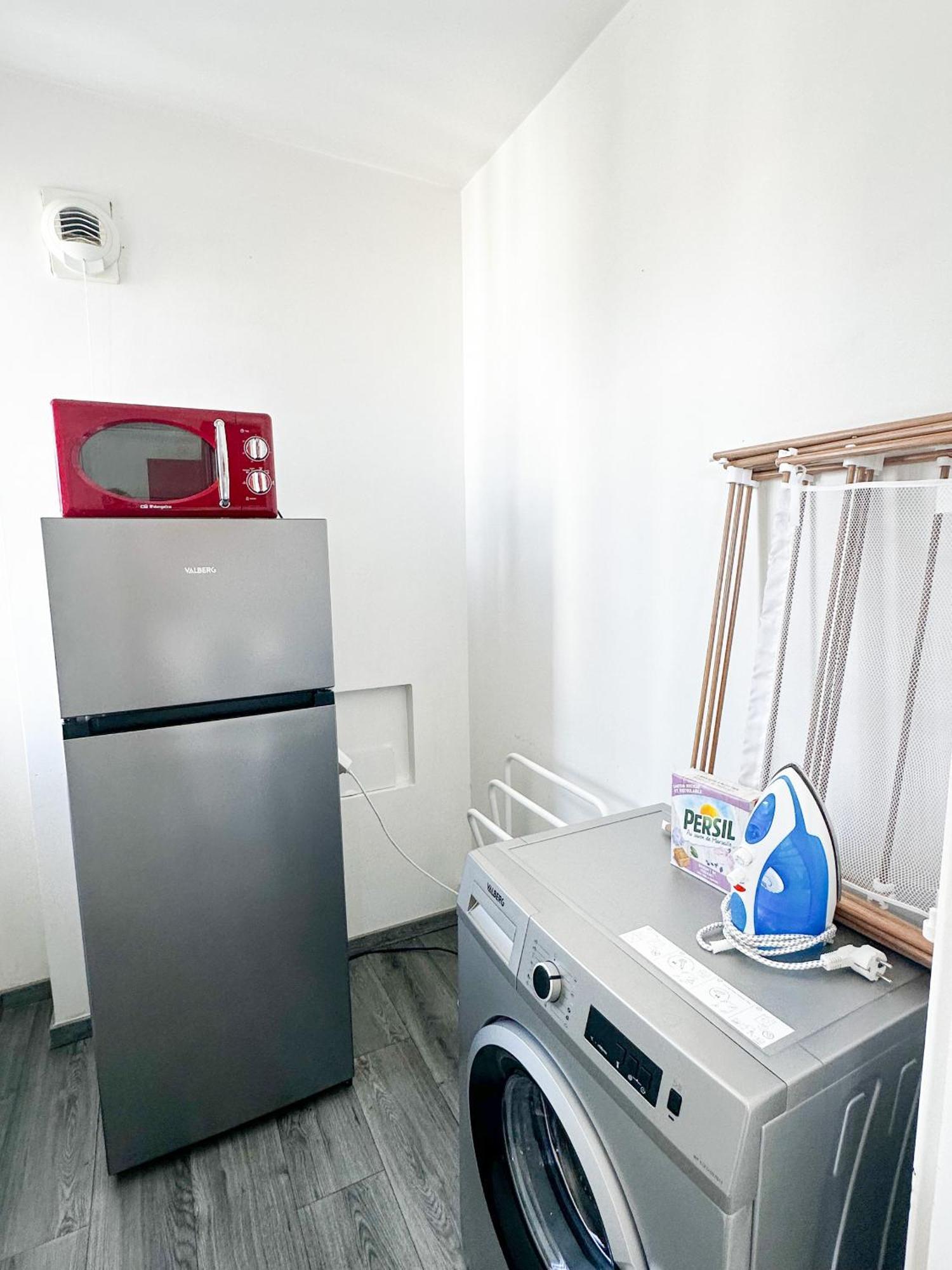 Apartamento Mont Royal Balcon Et Piscine Annecy Exterior foto