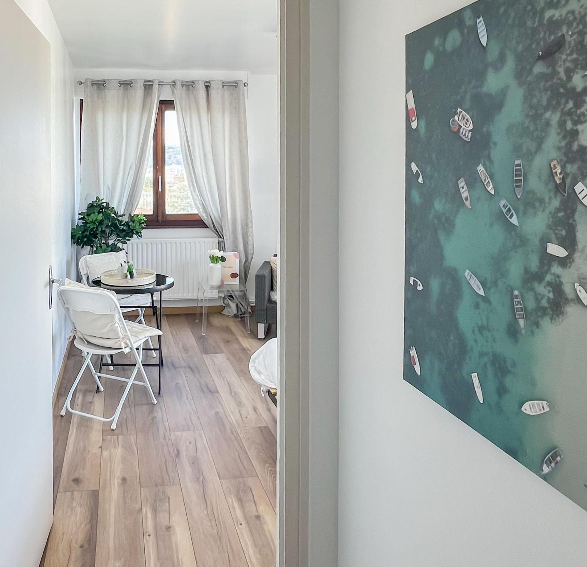 Apartamento Mont Royal Balcon Et Piscine Annecy Exterior foto